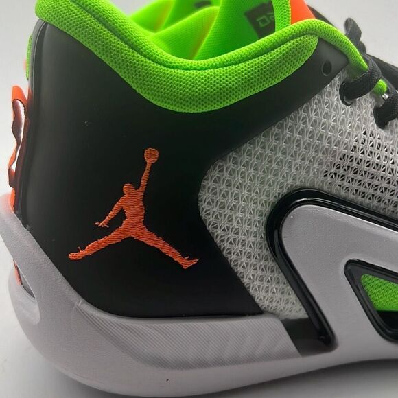 Nike Jordan Tatum 1 White | Orange| Black Home Team DZ3324 108 NWB Men Size 10.5 - Picture 12 of 13